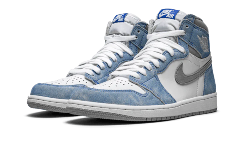 Air Jordan 1 Retro High OG Hyper Royal